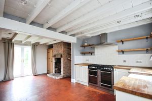 Kitchen- click for photo gallery